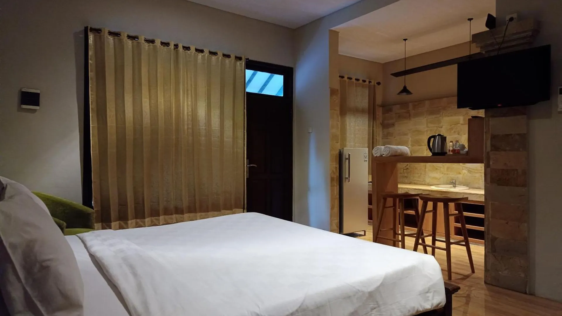 Mahe Garden Inn And Villas By Kamara Kuta  0*, Kuta (Bali)